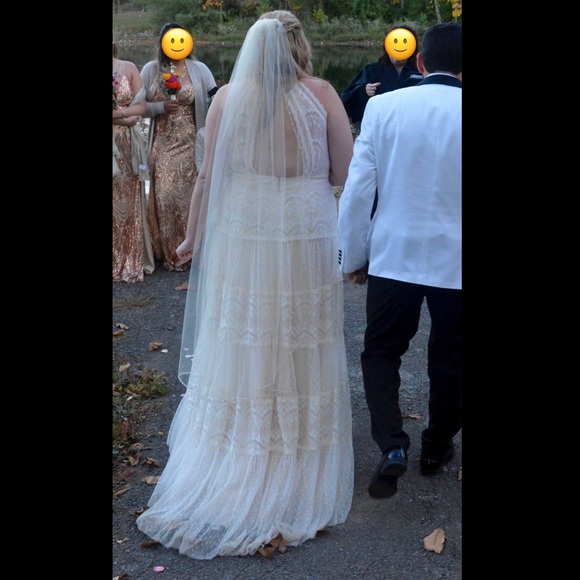 Galina Champagne Lace Wedding Dress size 18W - Picture 5 of 10